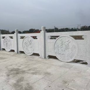 双鸭山芝麻白河道栏杆 石材栏杆