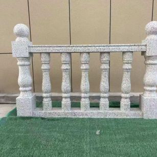 双鸭山芝麻白阳台栏杆 花岗岩栏杆