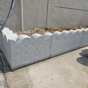 双鸭山芝麻白花边石  围边石