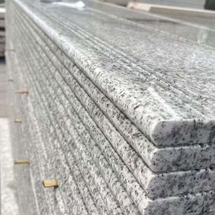 双鸭山芝麻白楼梯踏步 花岗岩楼梯板材