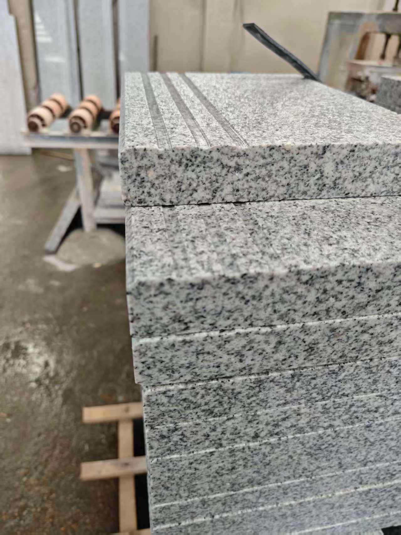 双鸭山芝麻白楼梯踏步